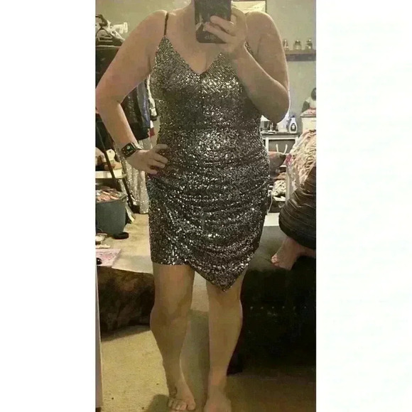 Crystal Sky Womens Sz M Sequence Black&Silver Party Dress New Year Holiday Club - Picture 4 of 4